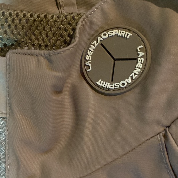 Grey lightweight running jacket - Picture 3 of 7